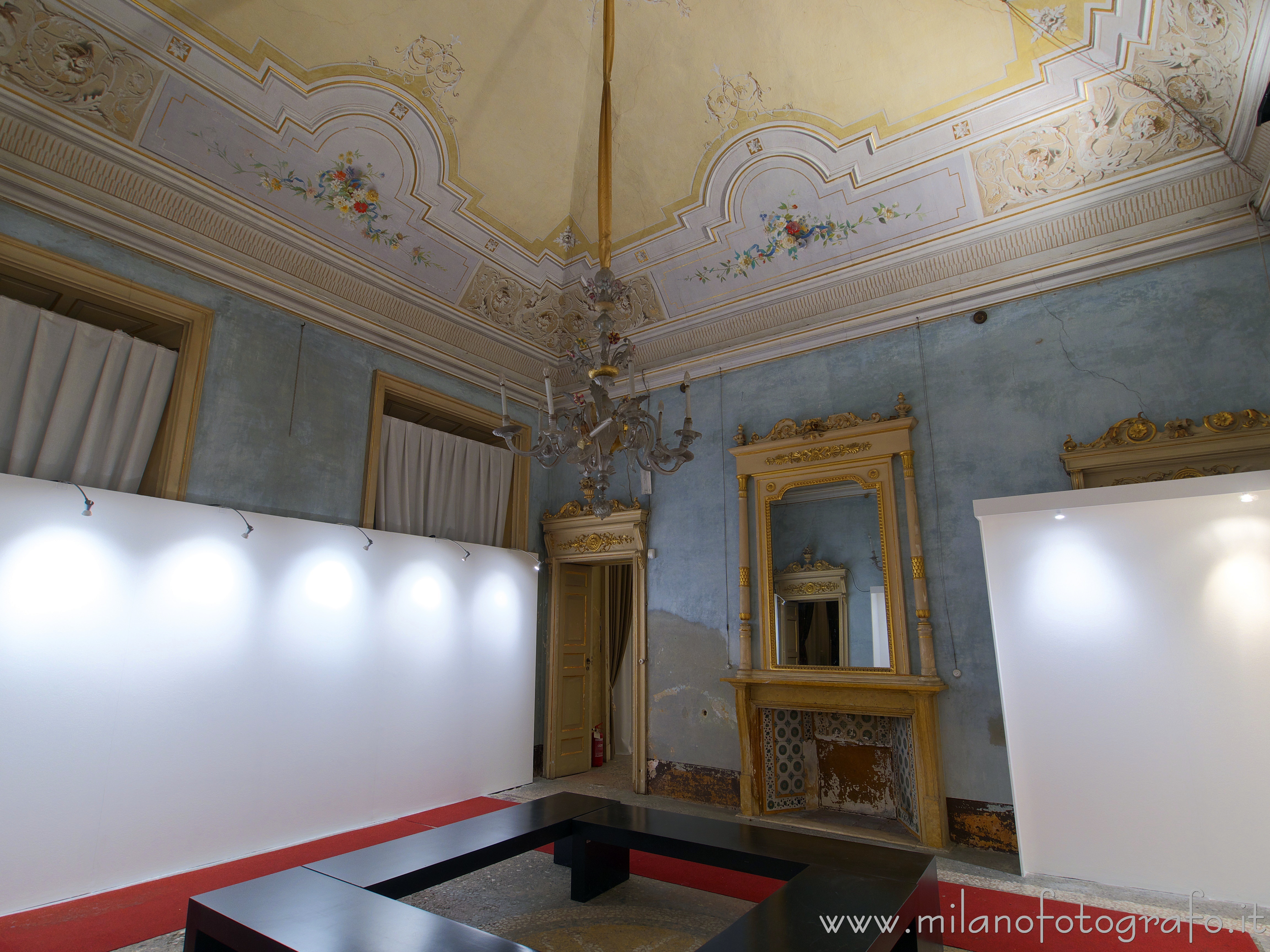 Vimercate (Monza e Brianza, Italy) - Conversation Room in Villa Sottocasa